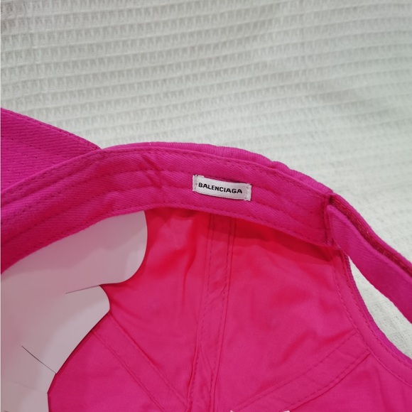 [AUTHENTIC] Balenciaga Pink Adjustable Hat main image 5